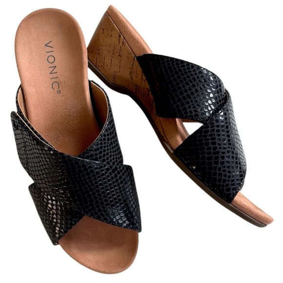 Vionic Shoes - Like New Vionic Leather Leticia Wedge
Sandals Black Size 7.5